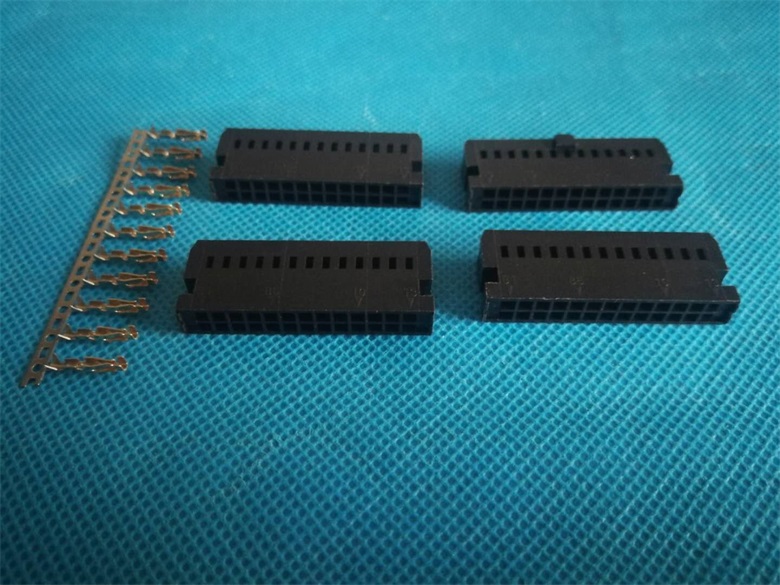 電子連接器 電子連接器